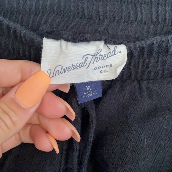 Shorts - Picture 2 of 2